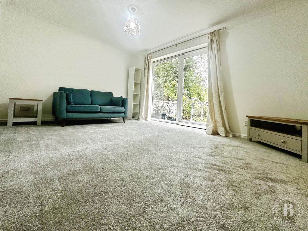 Property photo 2 of 9