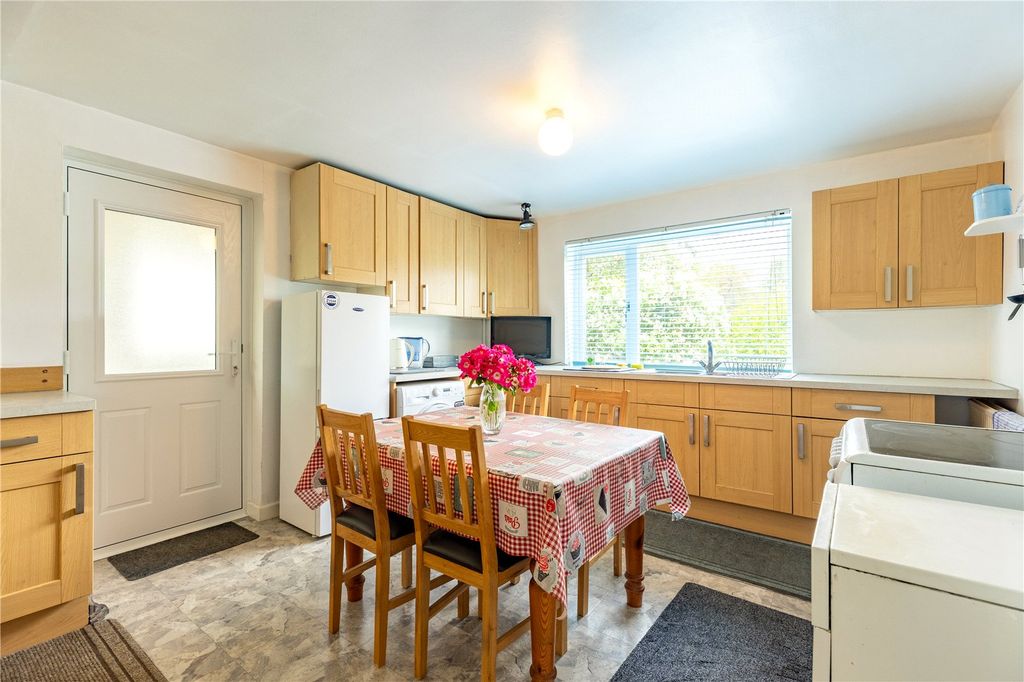 Property photo 3 of 13 Picture No. 50
