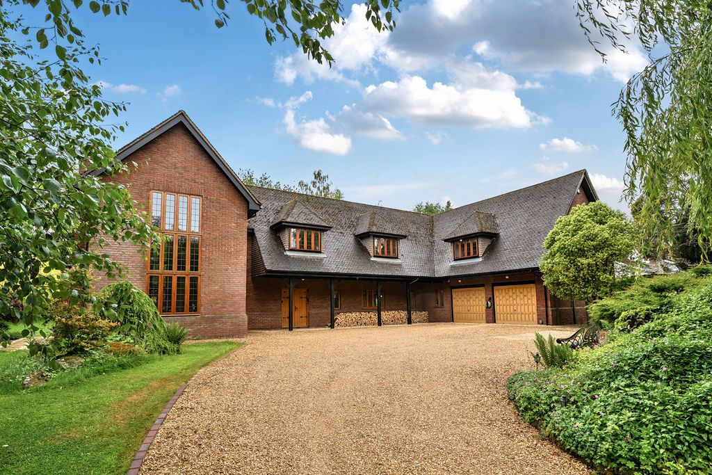 Property photo 1 of 41