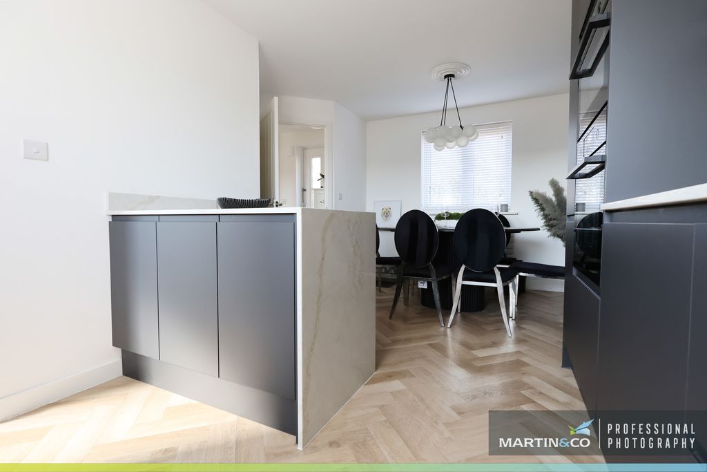 Property photo 3 of 47