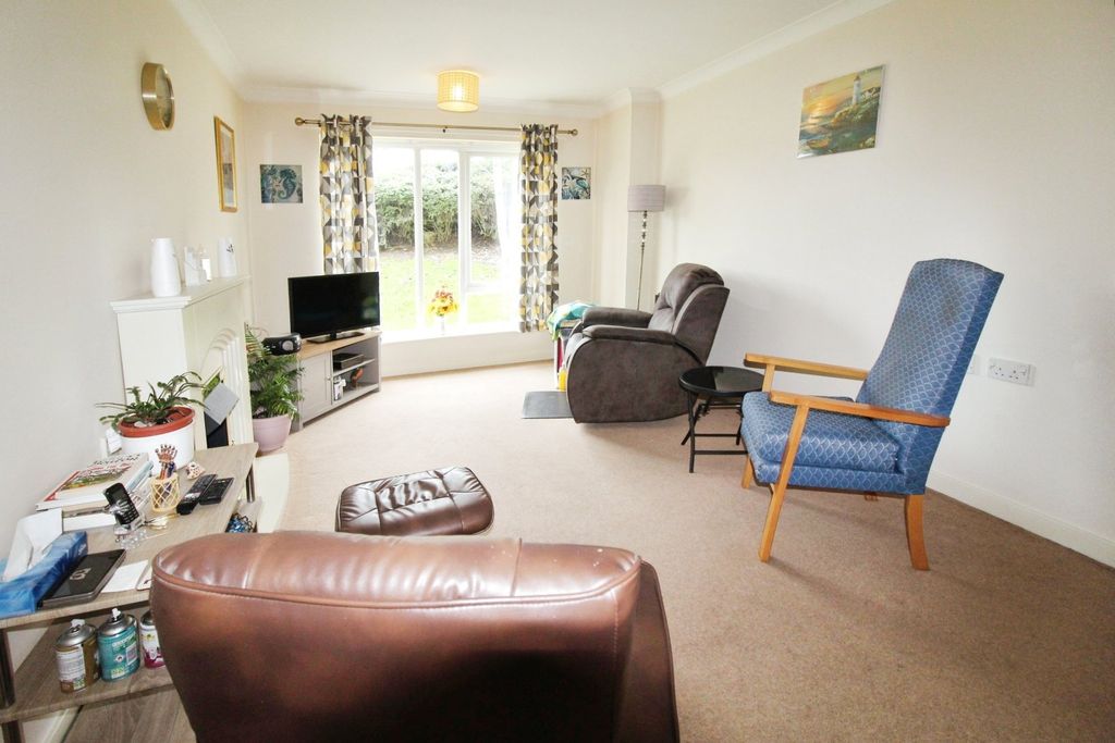 Property photo 2 of 7 Picture No. 09