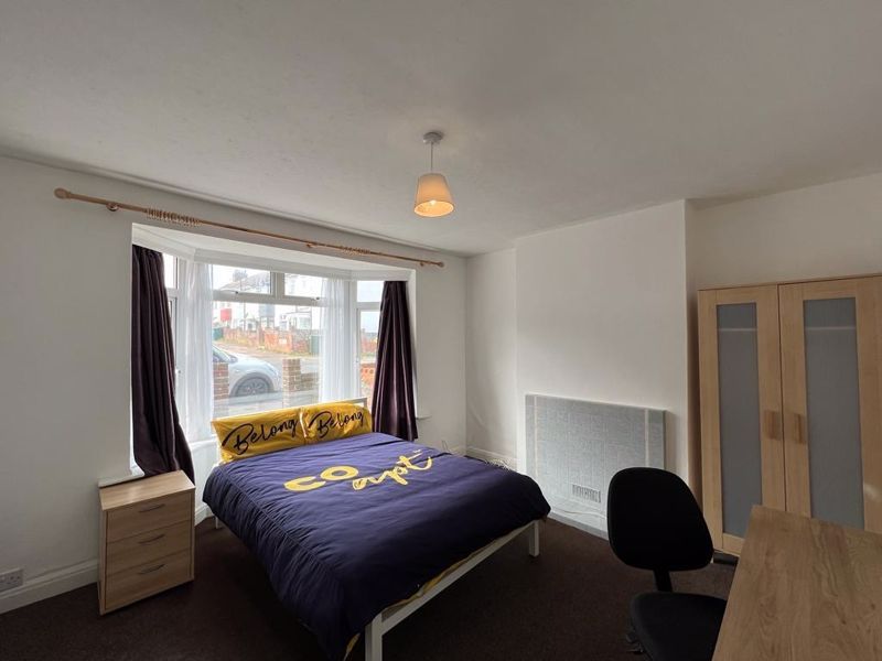 Property photo 2 of 9 Photo 9