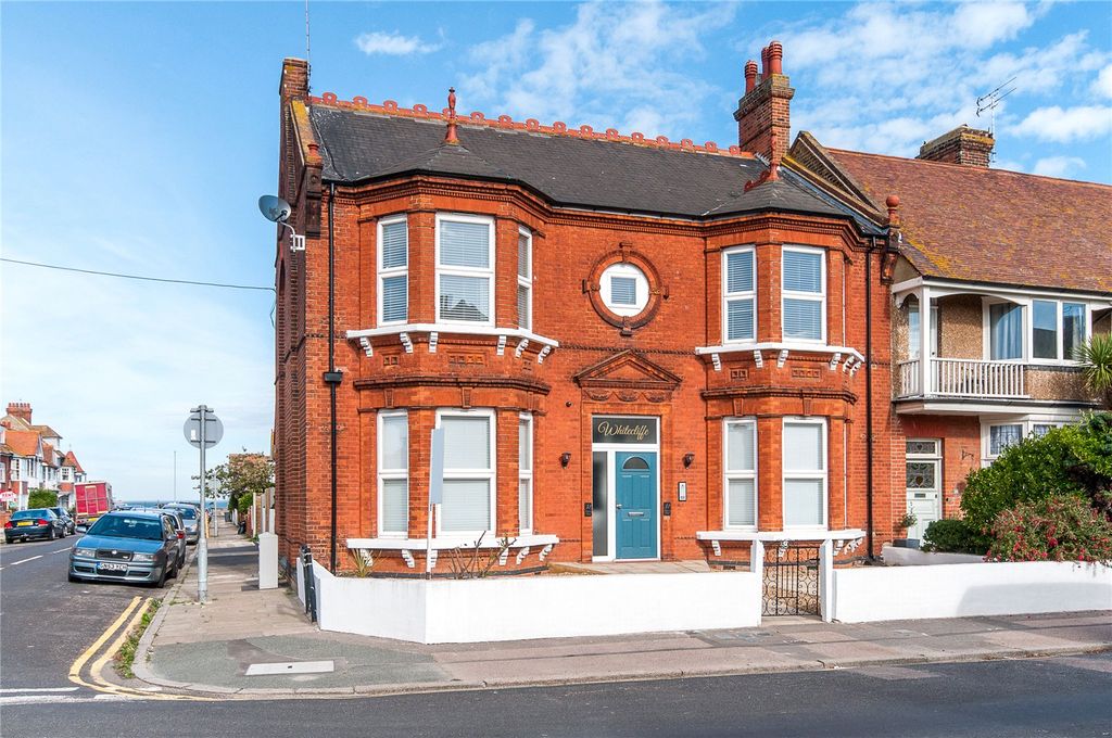 Property photo 1 of 12 Picture No. 04