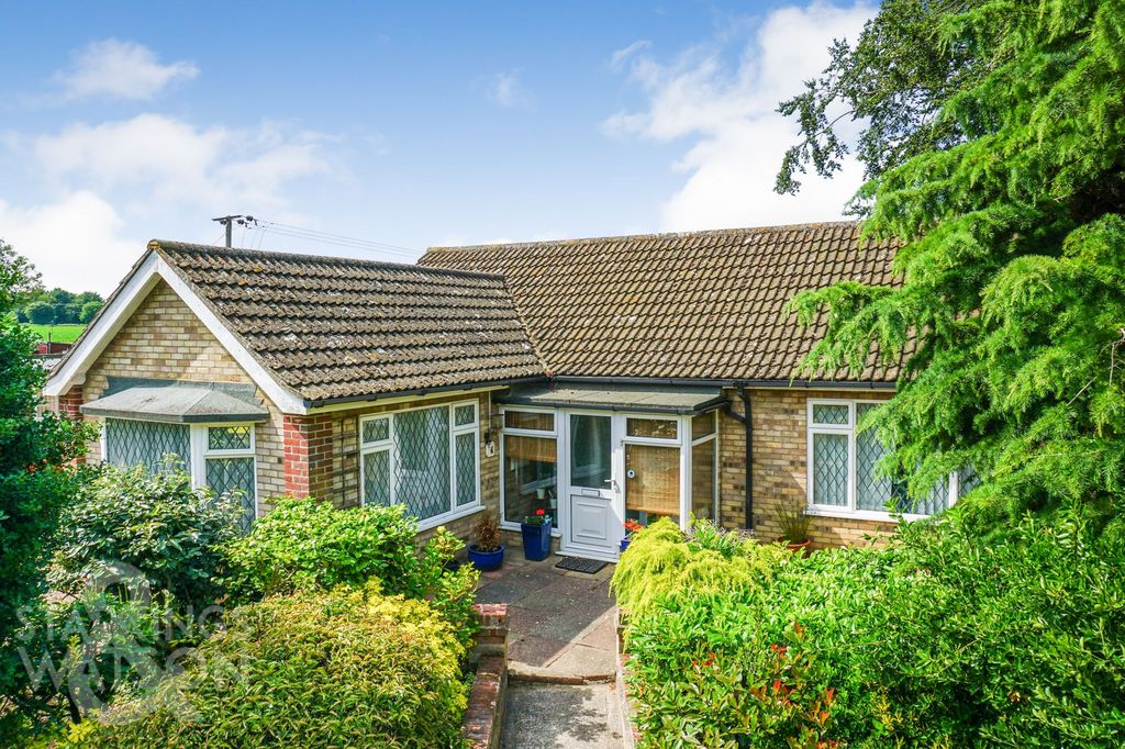 Property photo 1 of 22