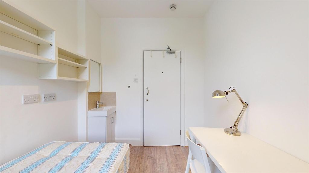Property photo 3 of 8 6659E37B35B329Cf1A9Cafeb_15Ef983F6d1B9Cb4d518931cc
