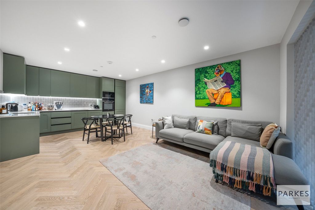 Property photo 1 of 17 Picture No. 08