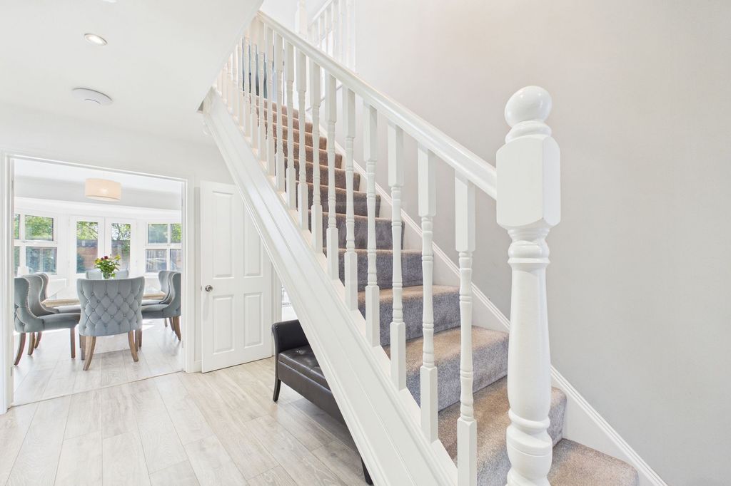 Property photo 2 of 26 Entrance