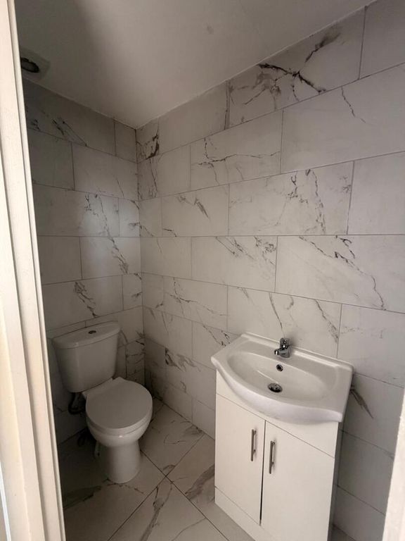 Property photo 3 of 3 WC