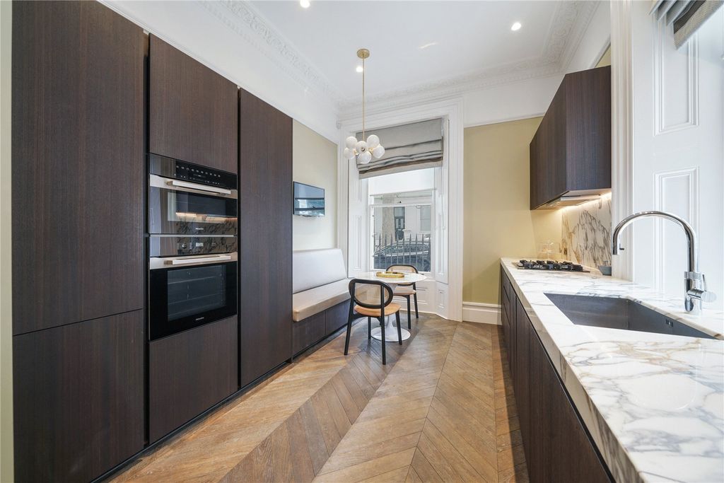 Property photo 3 of 10 Picture No. 04