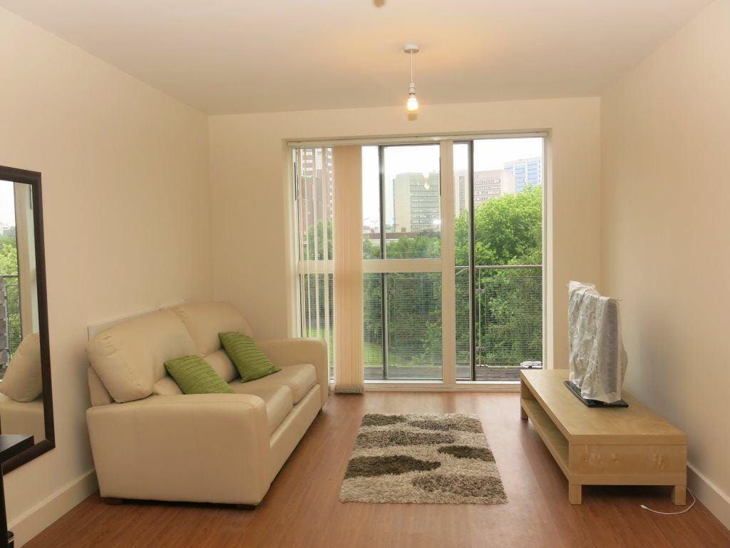 Property photo 2 of 8
