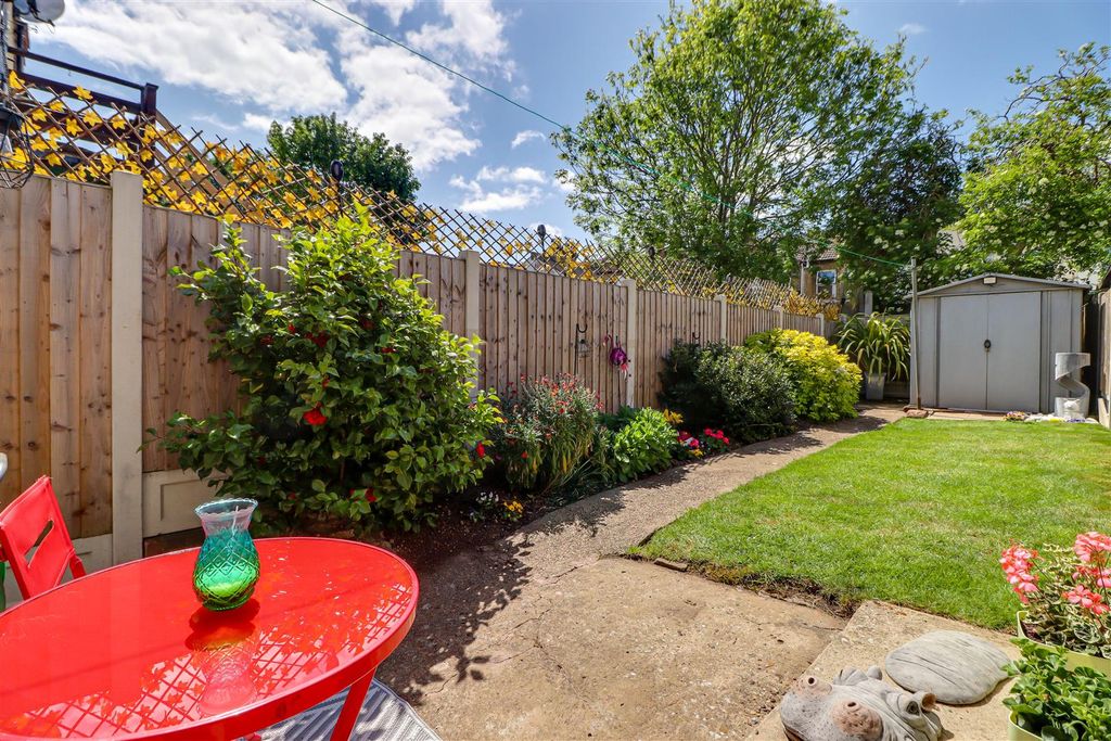 Property photo 2 of 14
