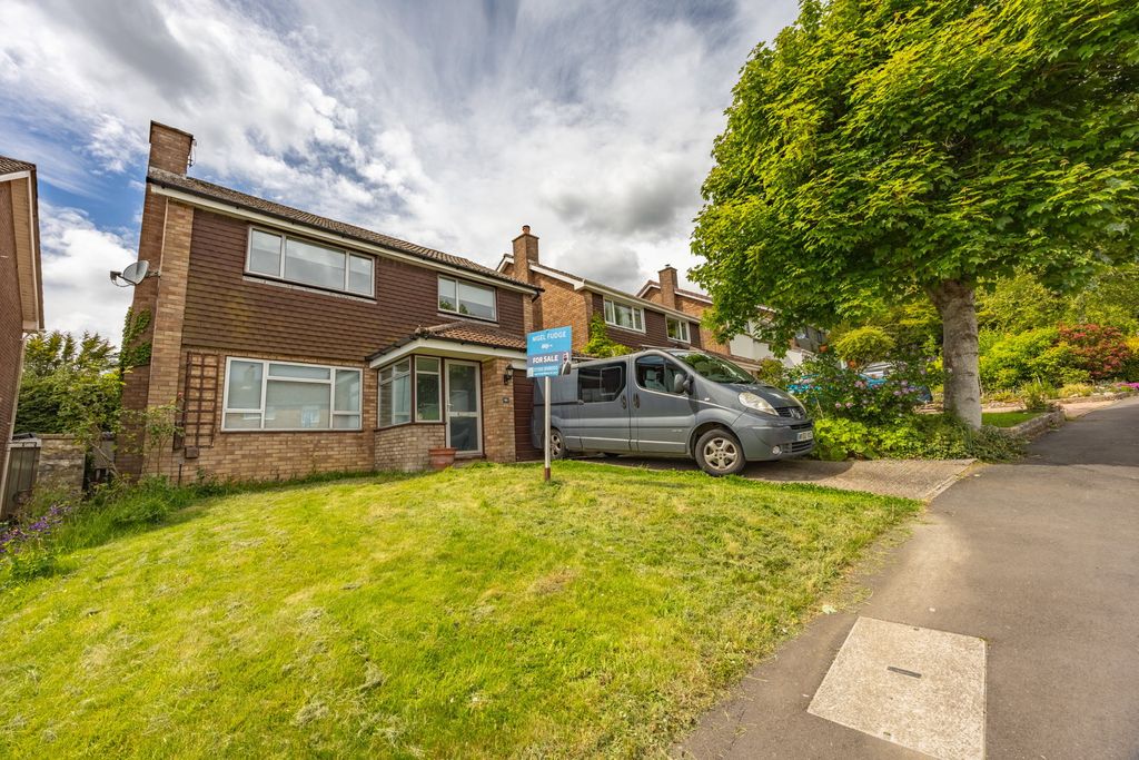 Property photo 1 of 37