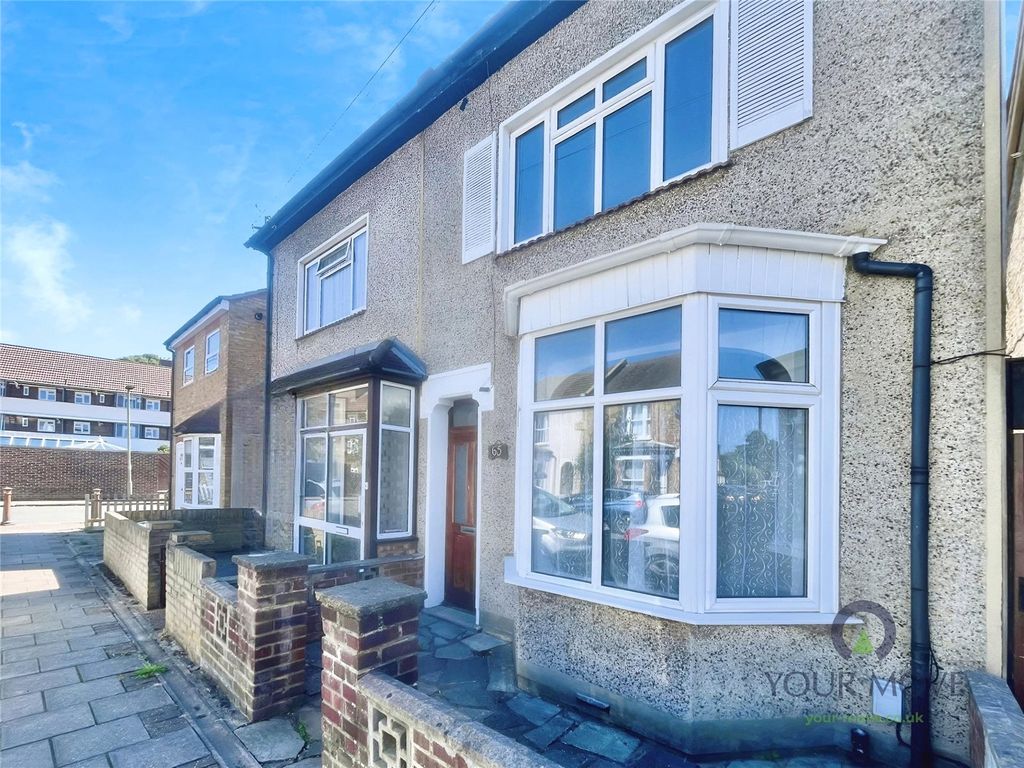 Property photo 1 of 15 External