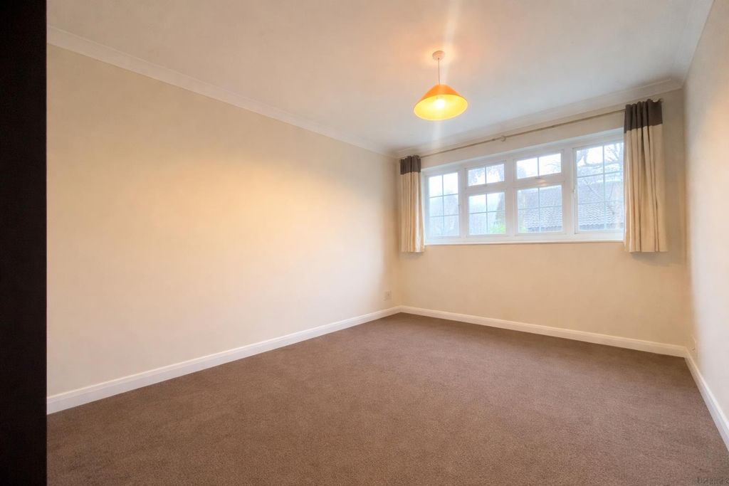 Property photo 3 of 5 Bedroom One.Png