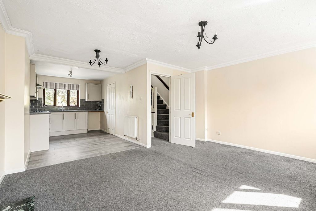 Property photo 2 of 14 Kitchen Sitting Room