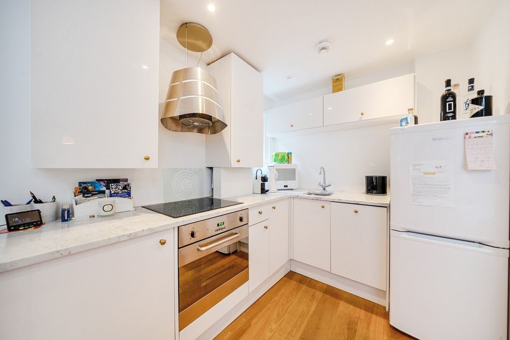 Property photo 2 of 7 Picture No. 06