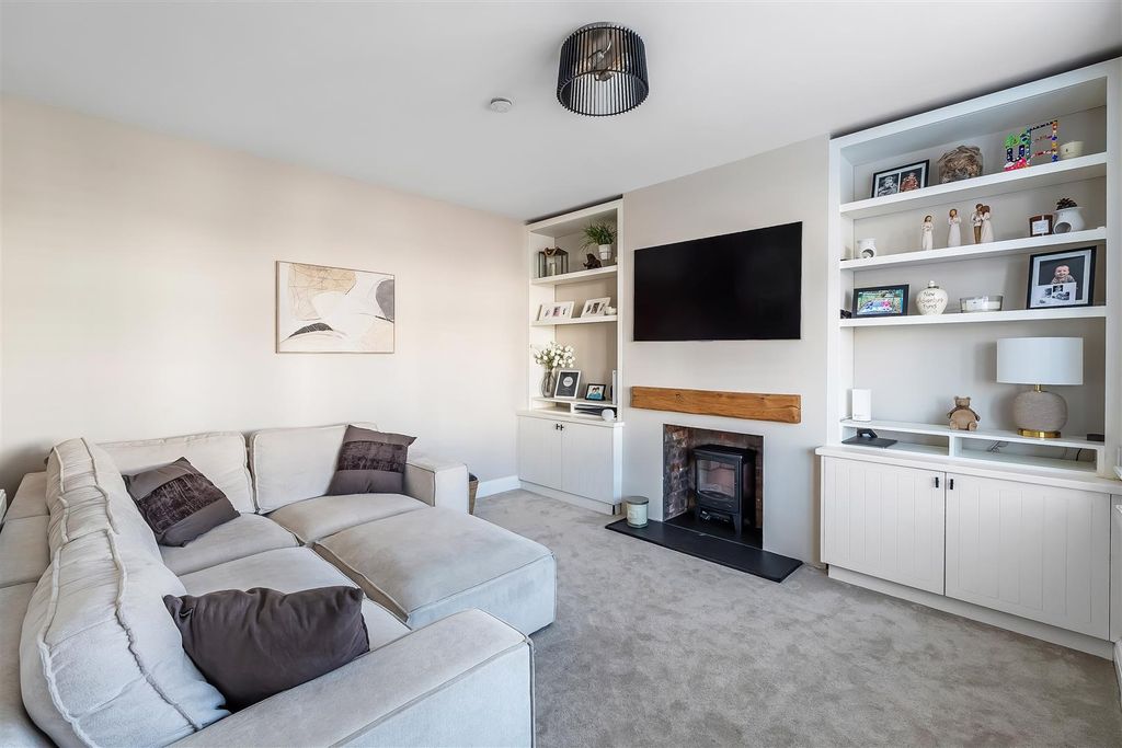 Property photo 2 of 33 89-Abbotts-Road-14.Jpg