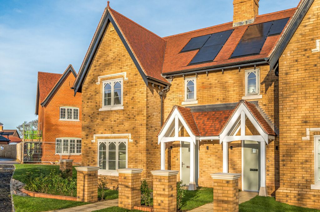 Property photo 1 of 11 1394547-1-69491d7...