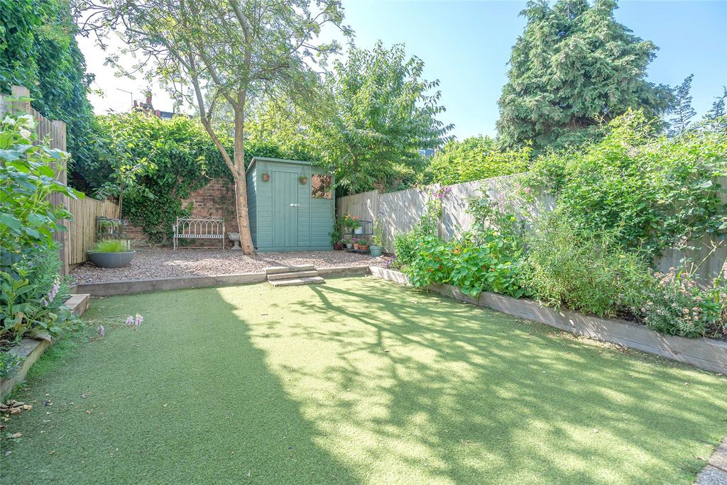 Property photo 1 of 23 Garden B