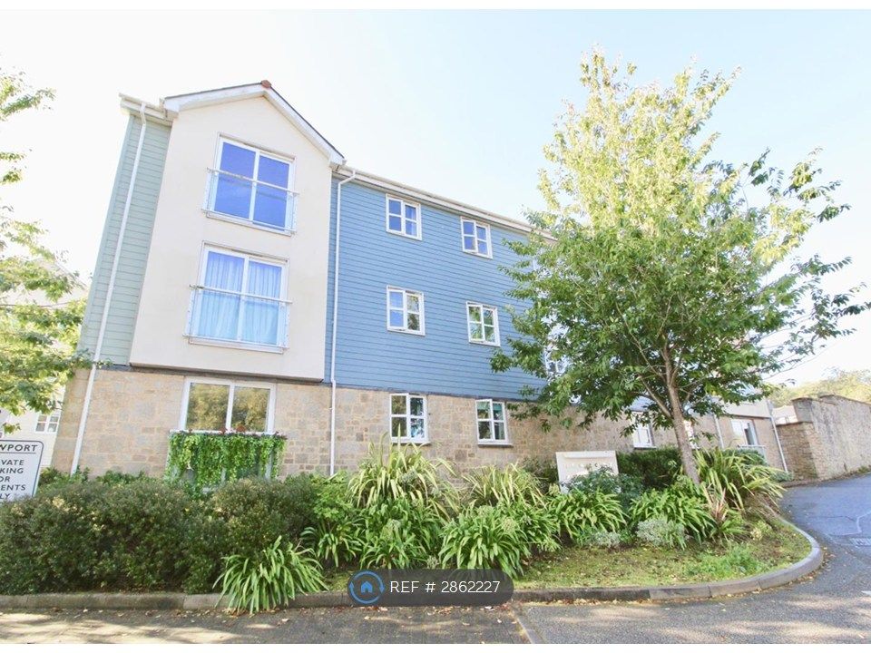 Property photo 1 of 12 Outside View