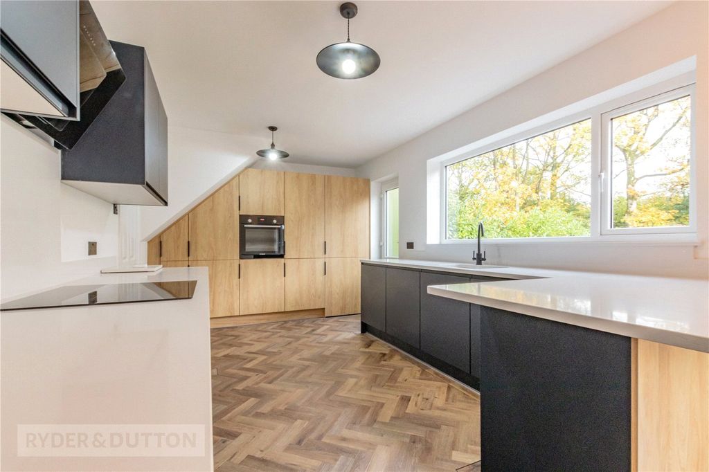 Property photo 1 of 30 Picture No. 09