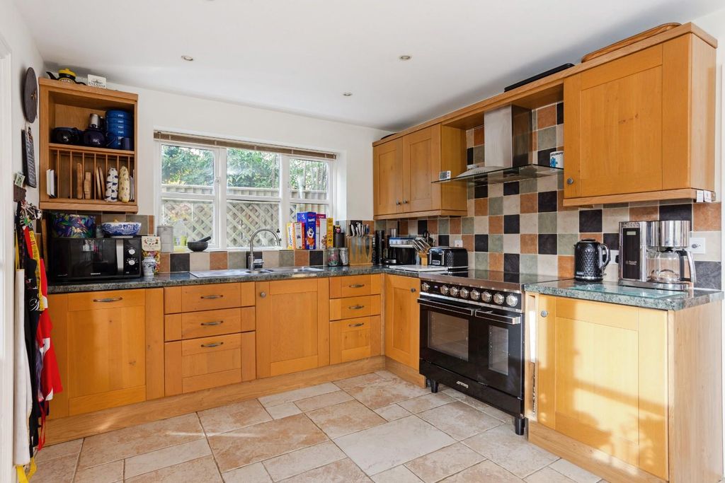 Property photo 2 of 18 81898_Tillside-Salisbury-Road (10).Jpg
