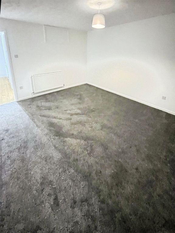 Property photo 3 of 10 Picture No. 09