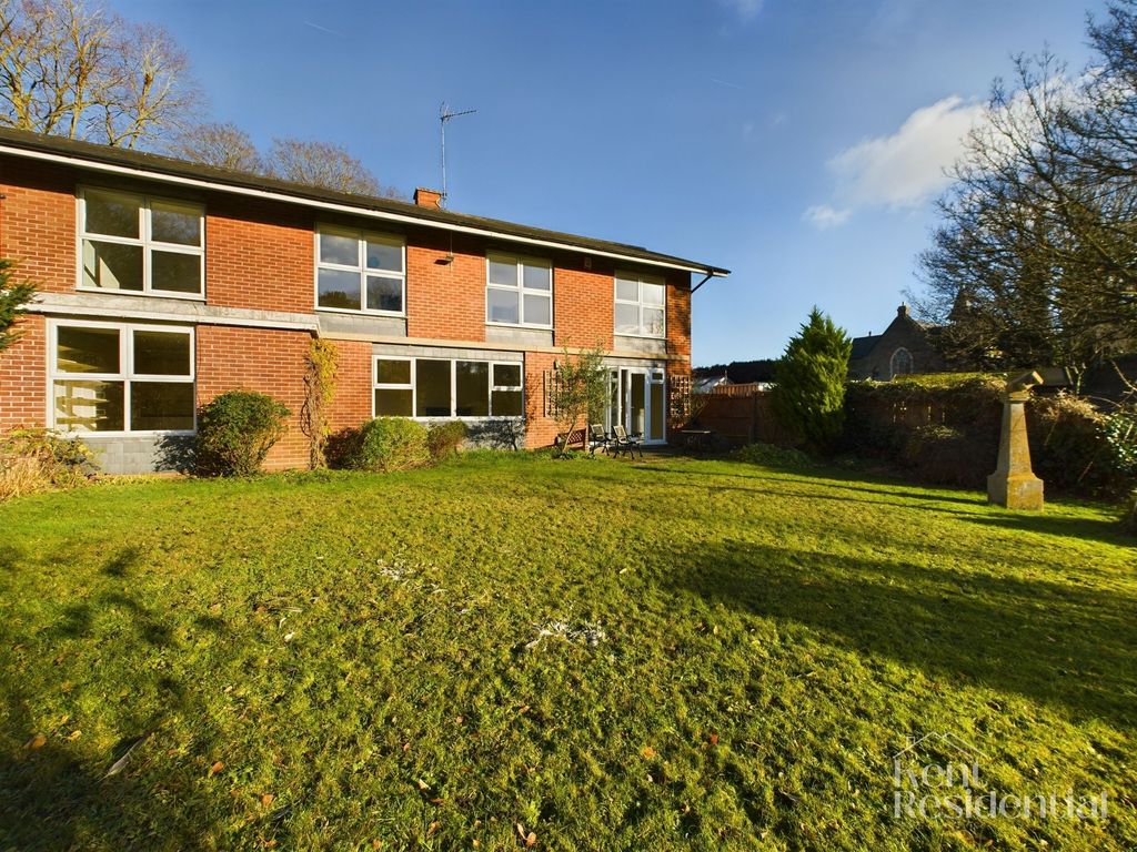 Property photo 1 of 14 Garden