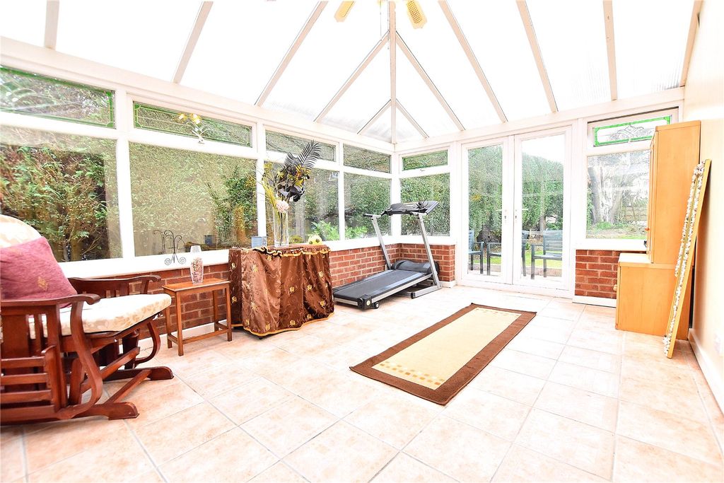 Property photo 3 of 18 Picture 3