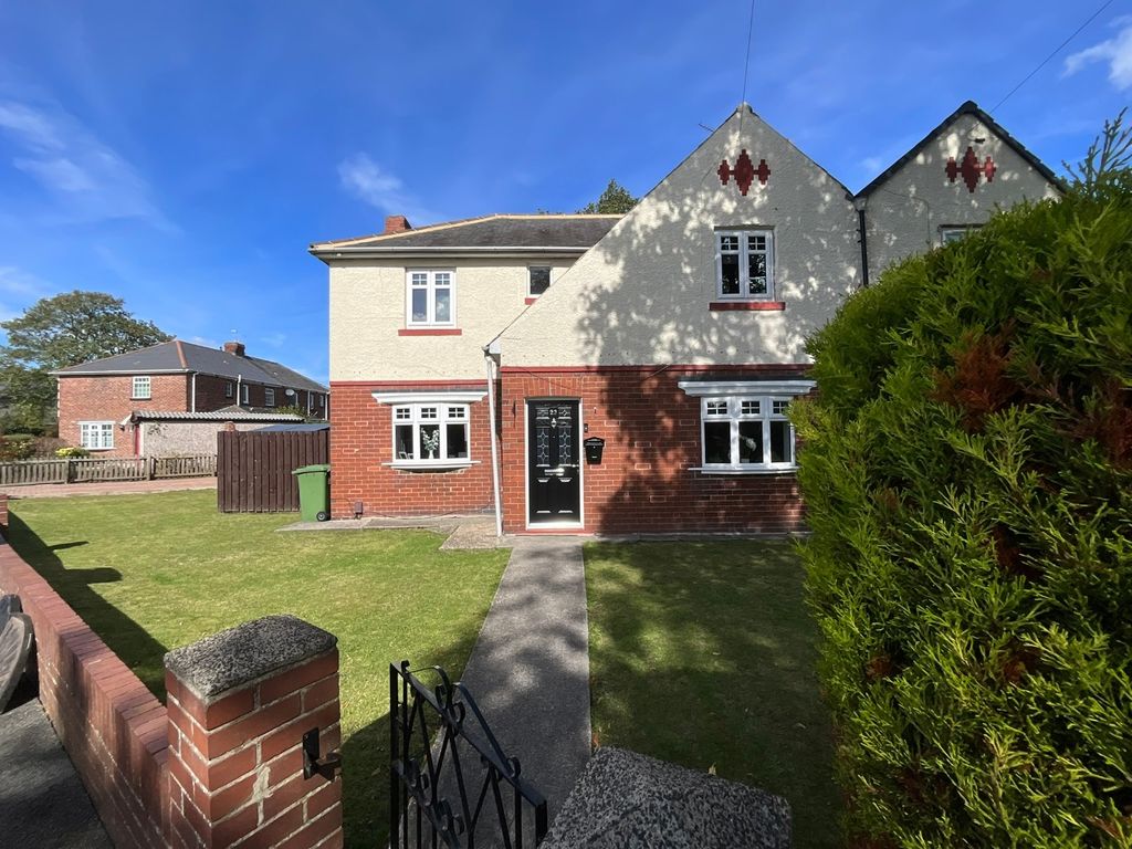Property photo 1 of 31 4495402