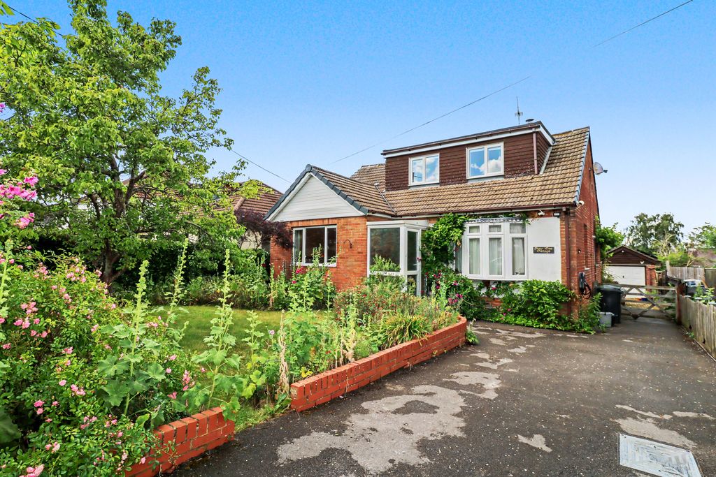 Property photo 1 of 31 Img_2288