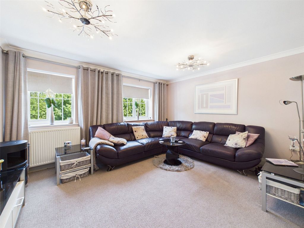 Property photo 2 of 17 Picture No. 04
