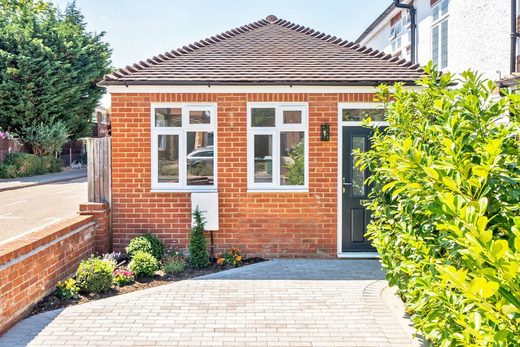 Property photo 1 of 15 External