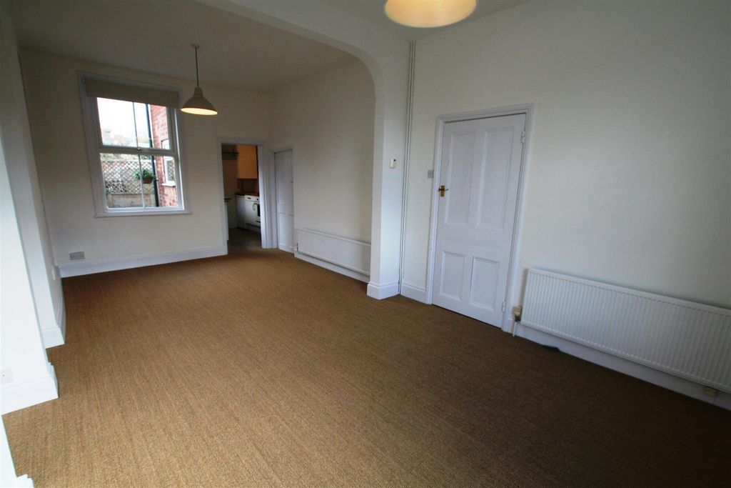 Property photo 2 of 8 Colehill,28Loungediner2.Jpg