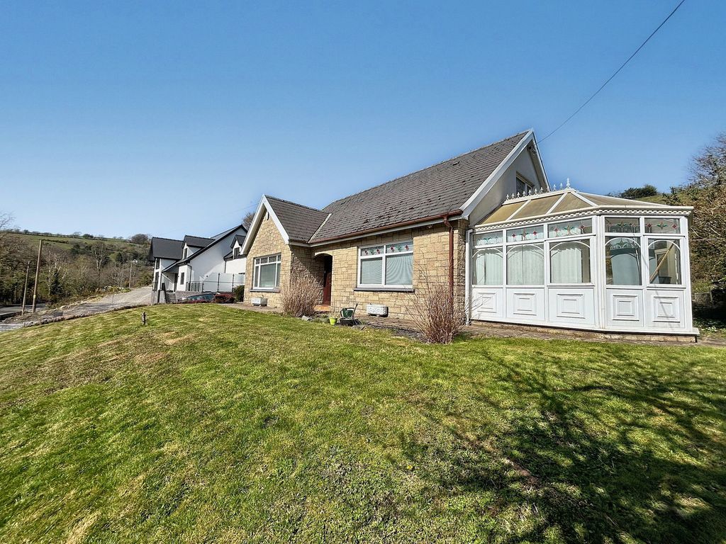 Property photo 1 of 34