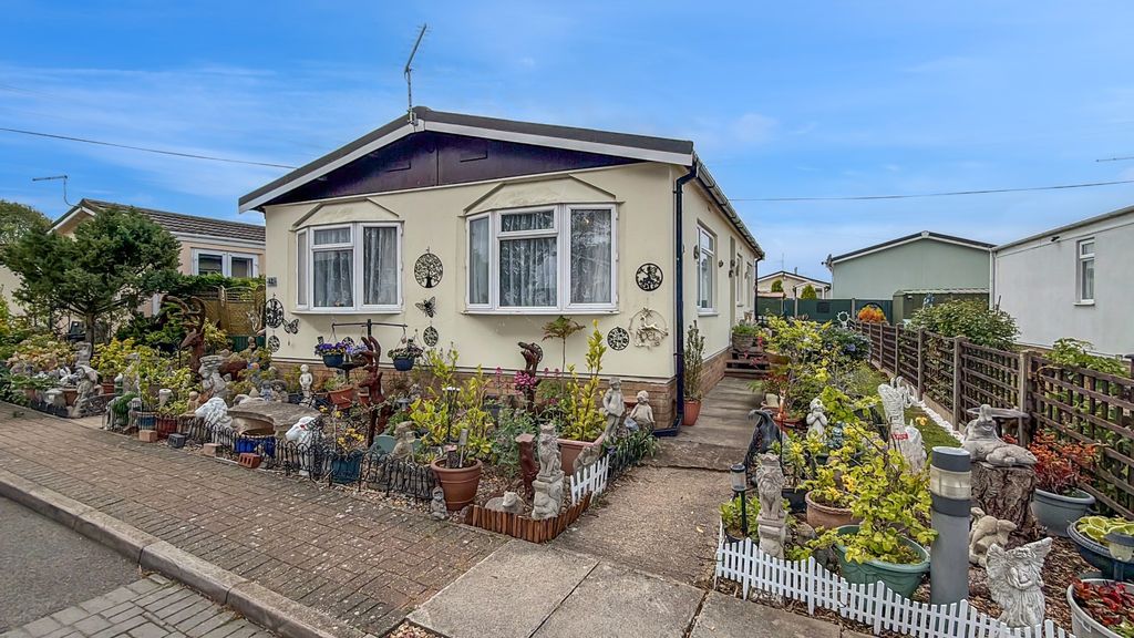 Property photo 1 of 12 4161010