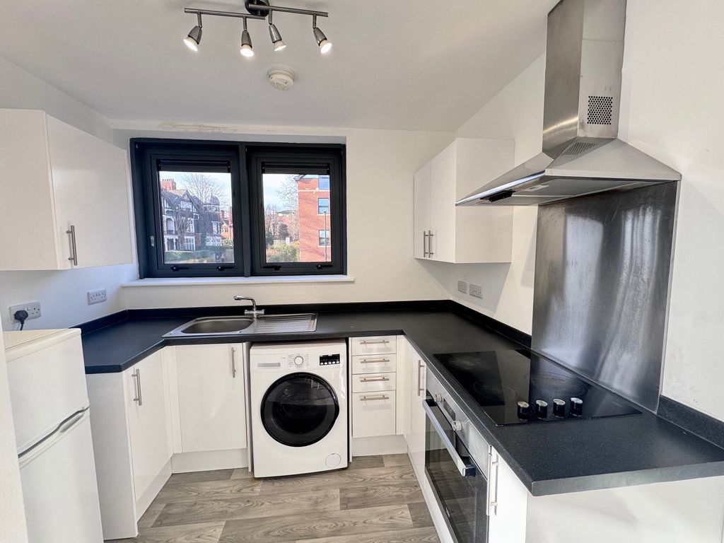 Property photo 3 of 8