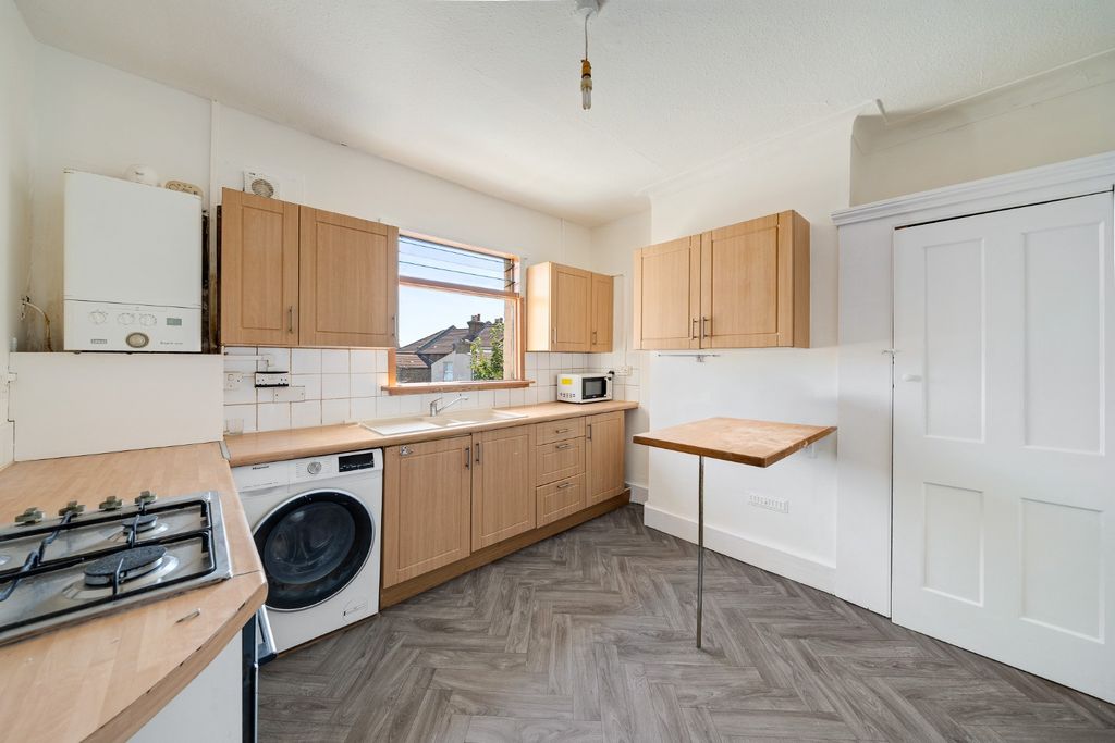 Property photo 3 of 11 5308083