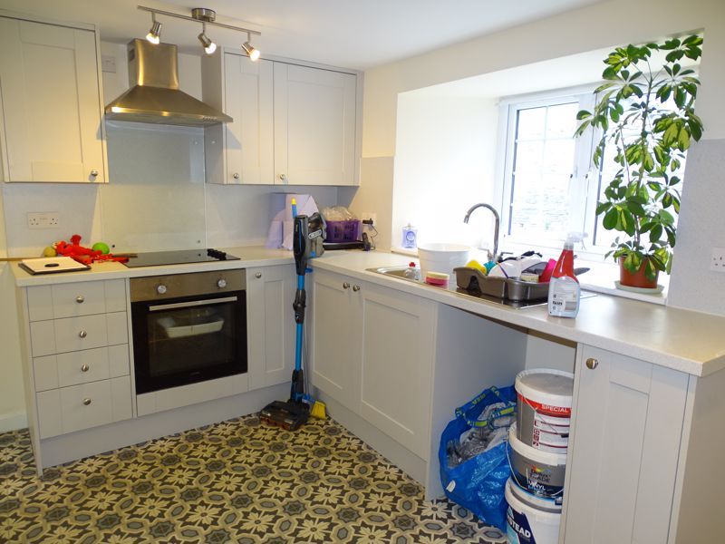 Property photo 3 of 11 Photo 7