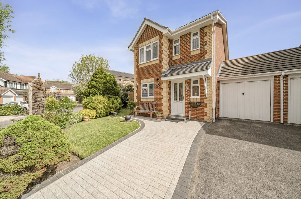 Property photo 1 of 19 1440152-18-69E0E1...