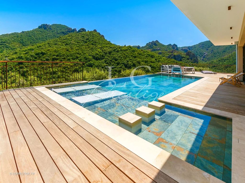 Property photo 3 of 28