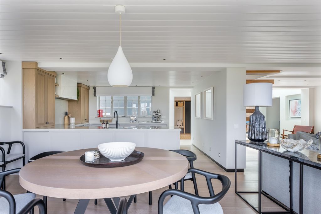 Additional image 13 of 7 bed detached house for saleShore Road, Bosham, Chichester, West Sussex PO18.