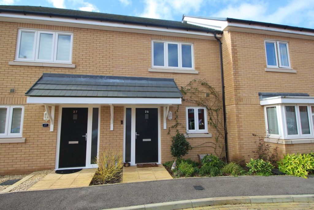 Property photo 1 of 13 Main N.Jpg