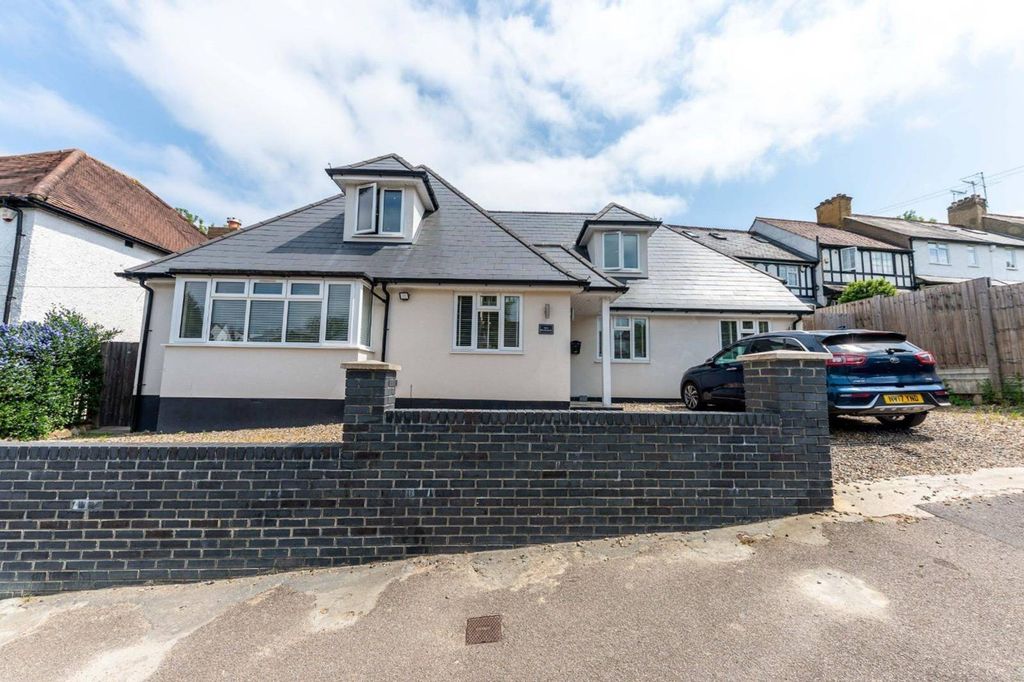 Property photo 1 of 38