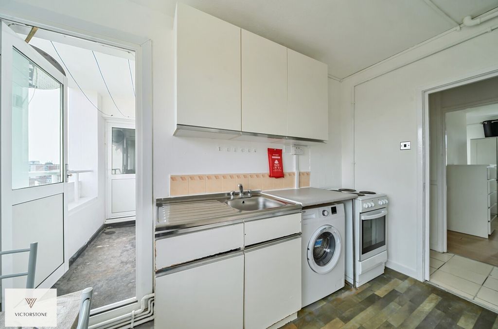 Property photo 2 of 19 3589873