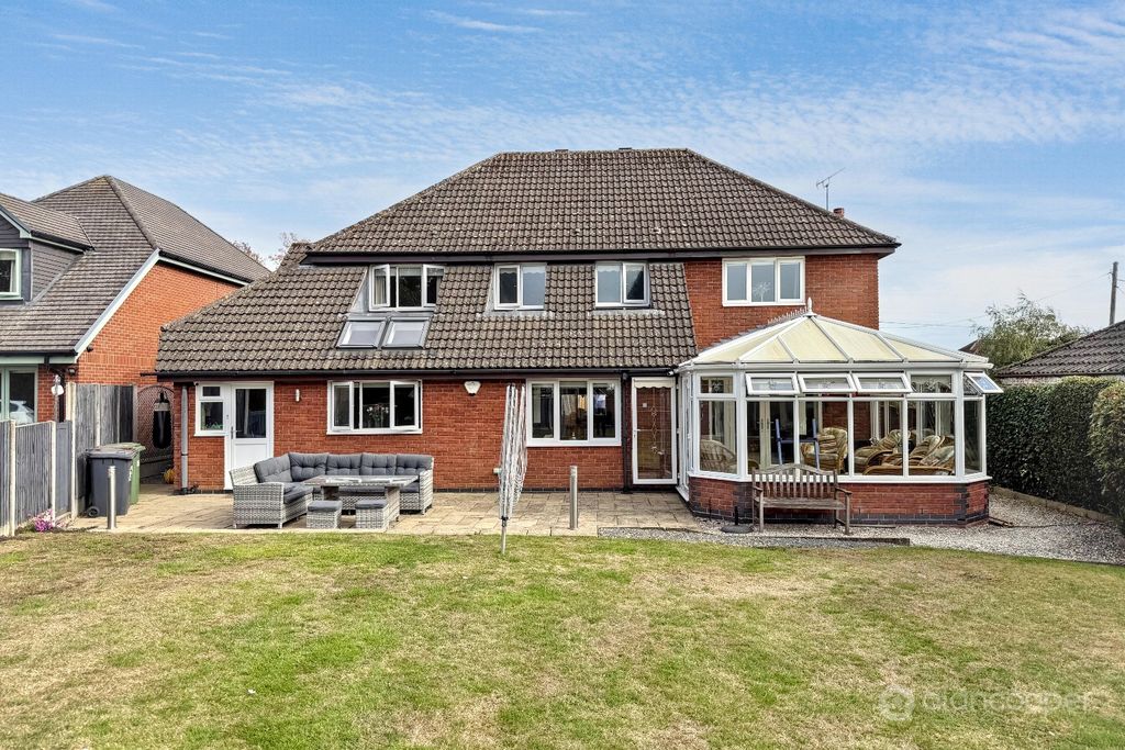 Property photo 2 of 41 5430346