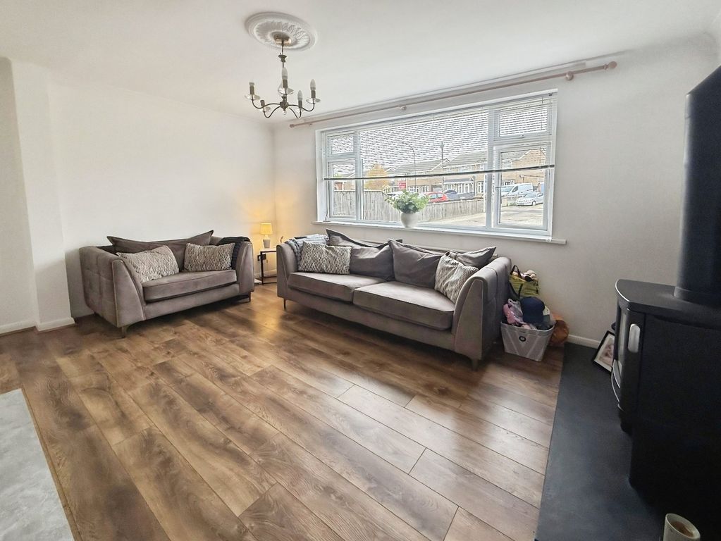 Property photo 3 of 19 Picture No. 23