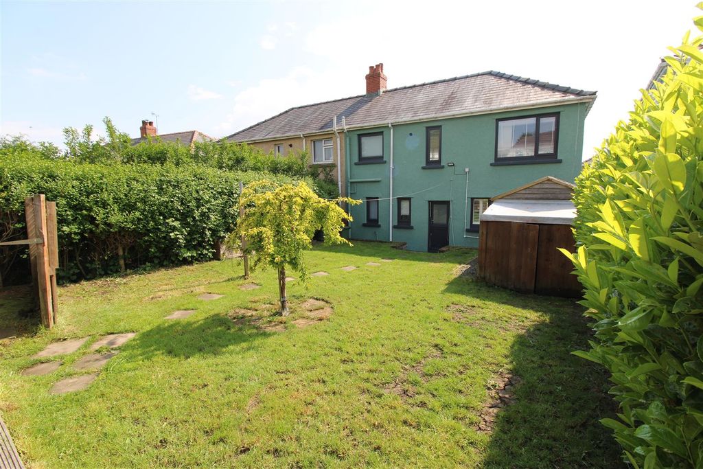 Property photo 2 of 23