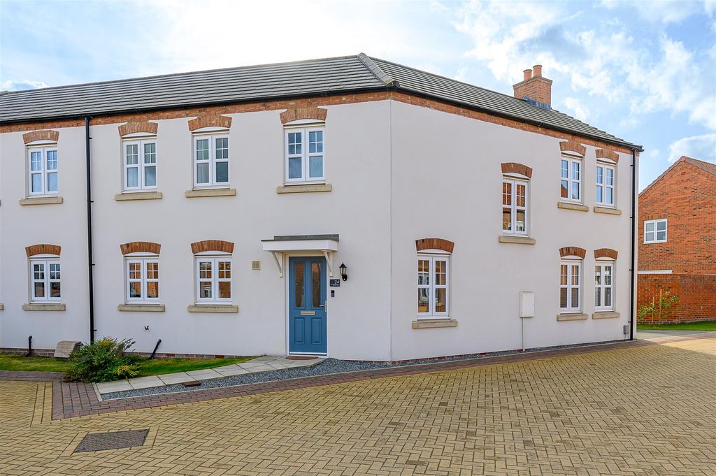 Property photo 1 of 20 External