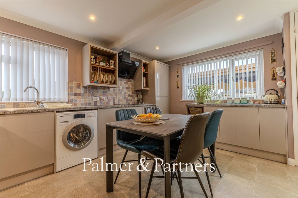 Property photo 2 of 24 Picture No. 05